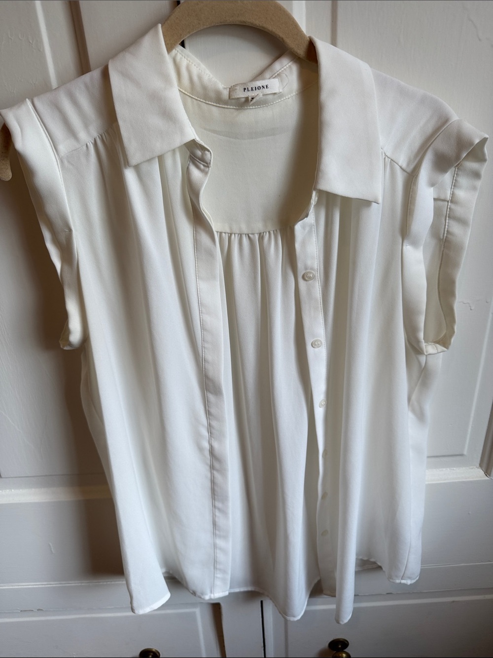 Pleione Cream Cap-Sleeve Button-Front Blouse